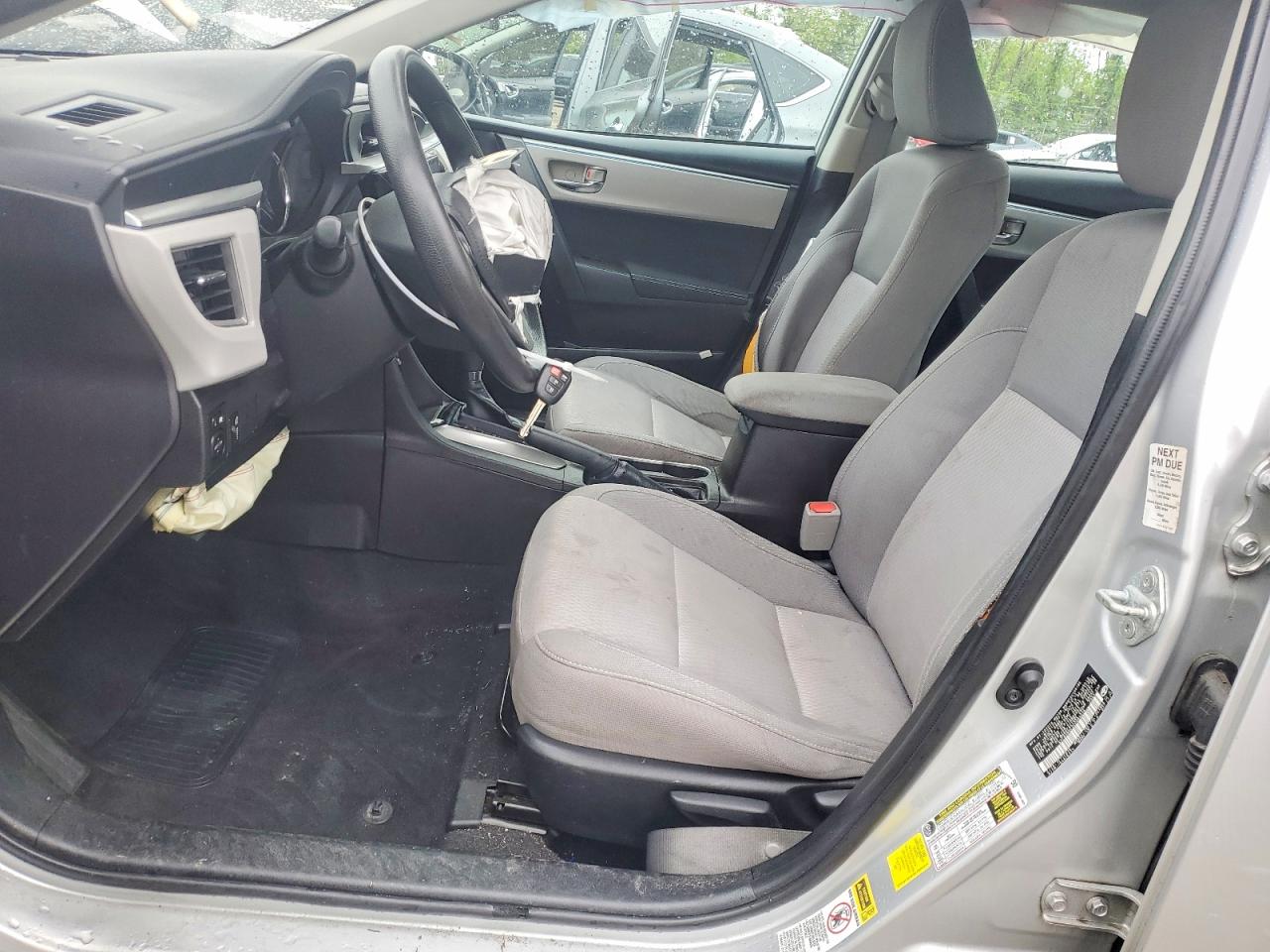 2014 TOYOTA COROLLA LE photo 19