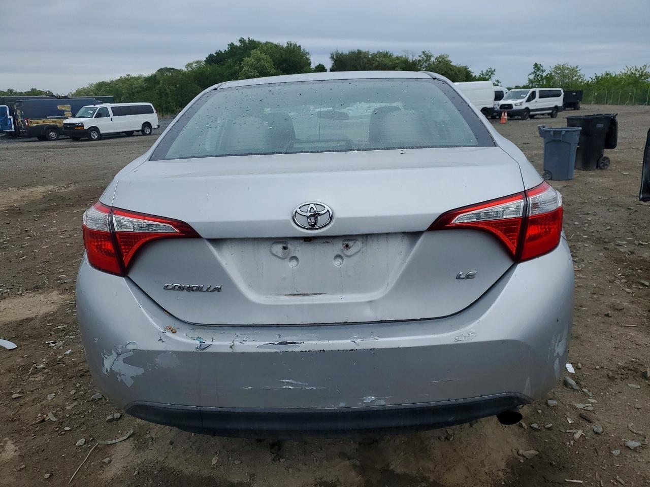 2014 TOYOTA COROLLA LE photo 16