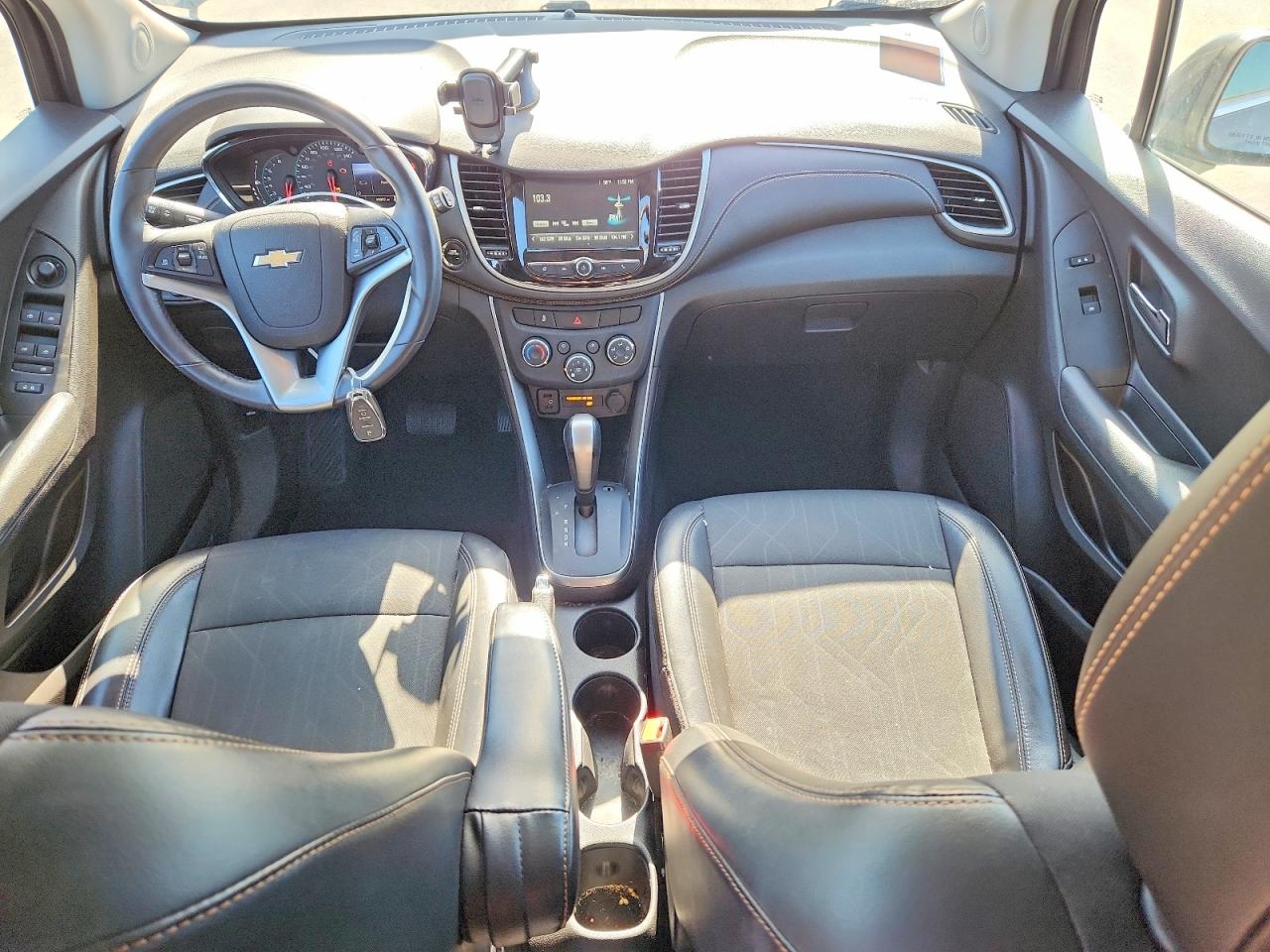 2017 CHEVROLET TRAX 1LT photo 22