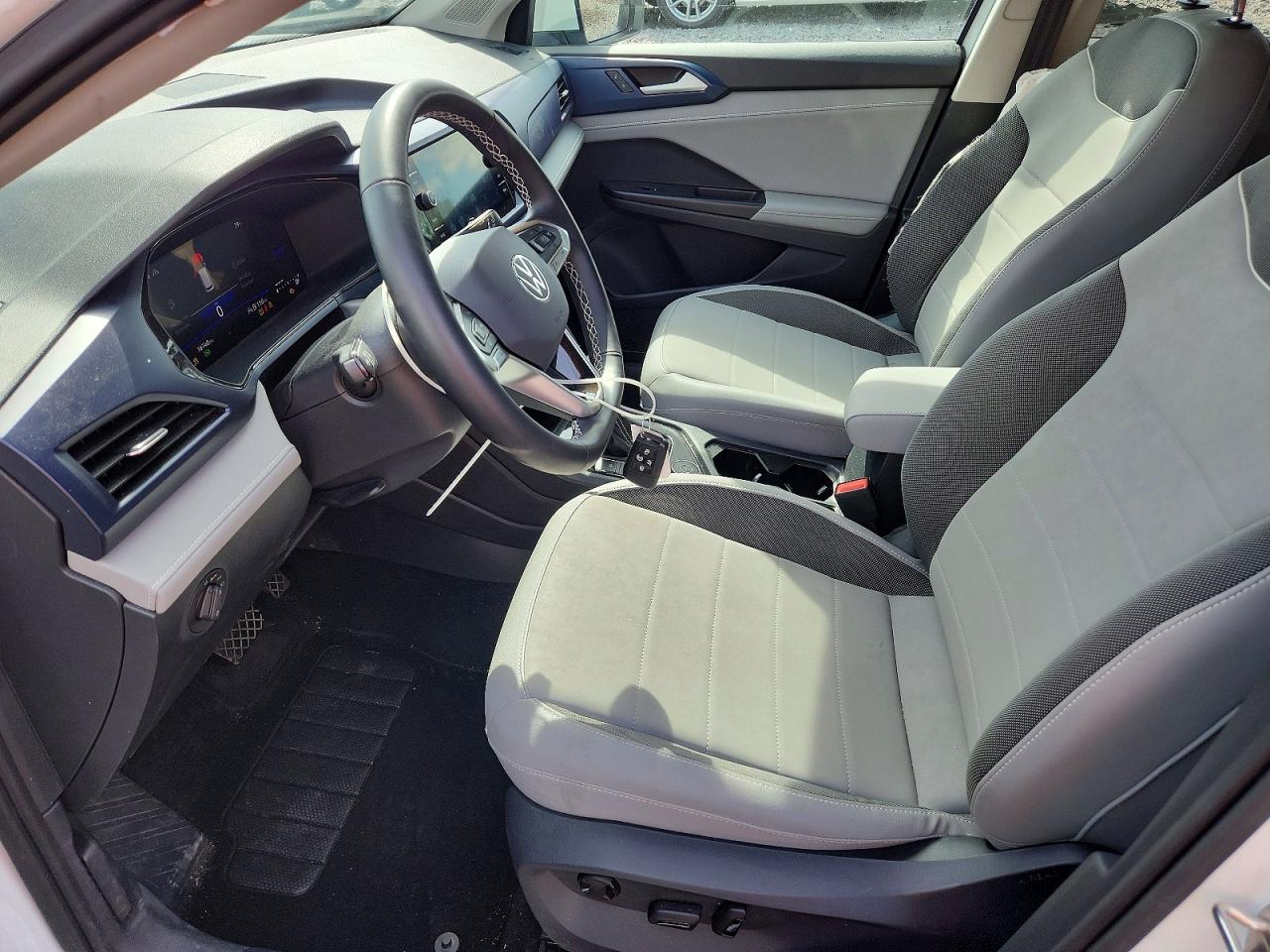 2024 VOLKSWAGEN TAOS SE photo 7