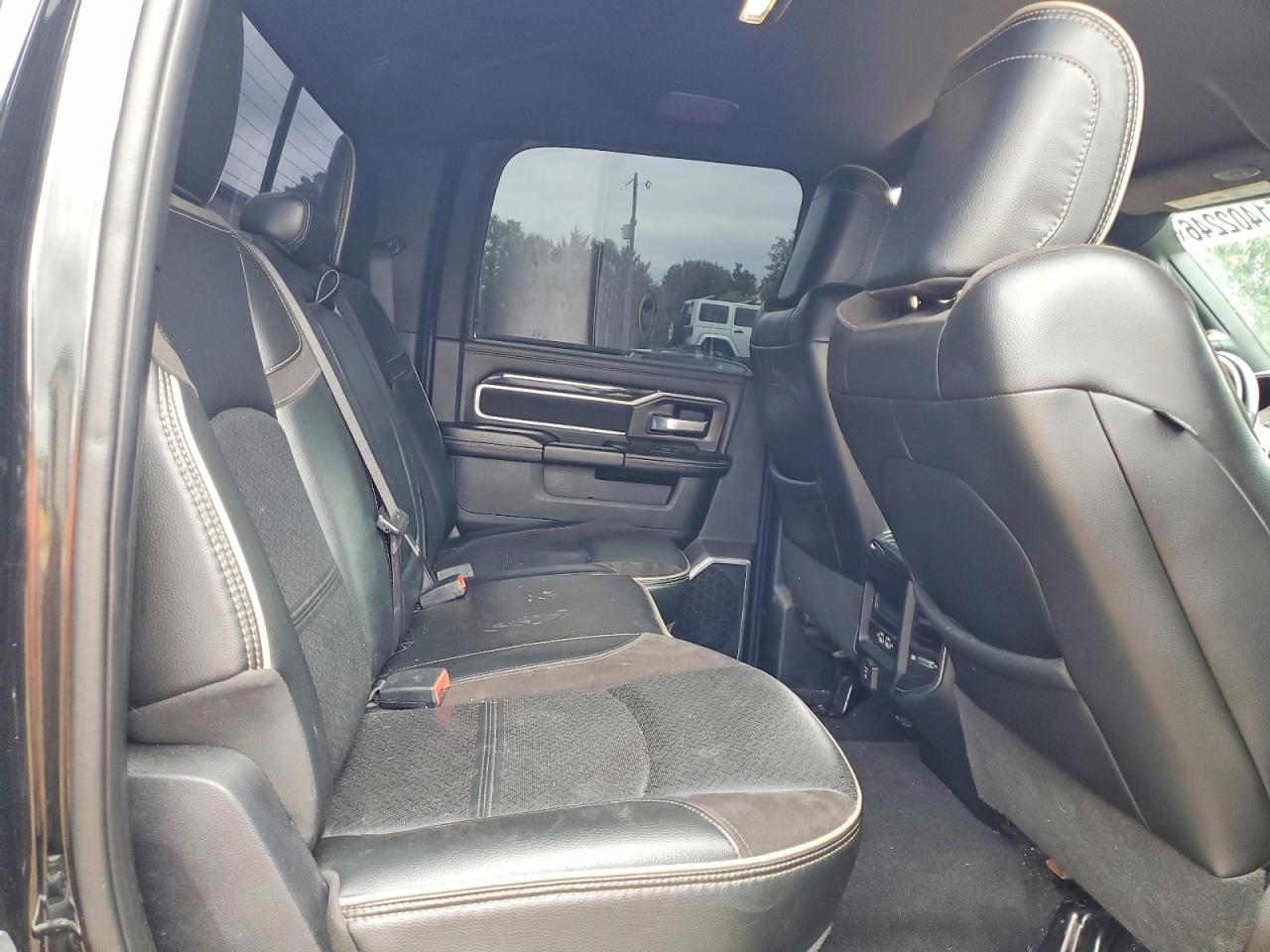 2022 RAM 3500 LARAMIE photo 19