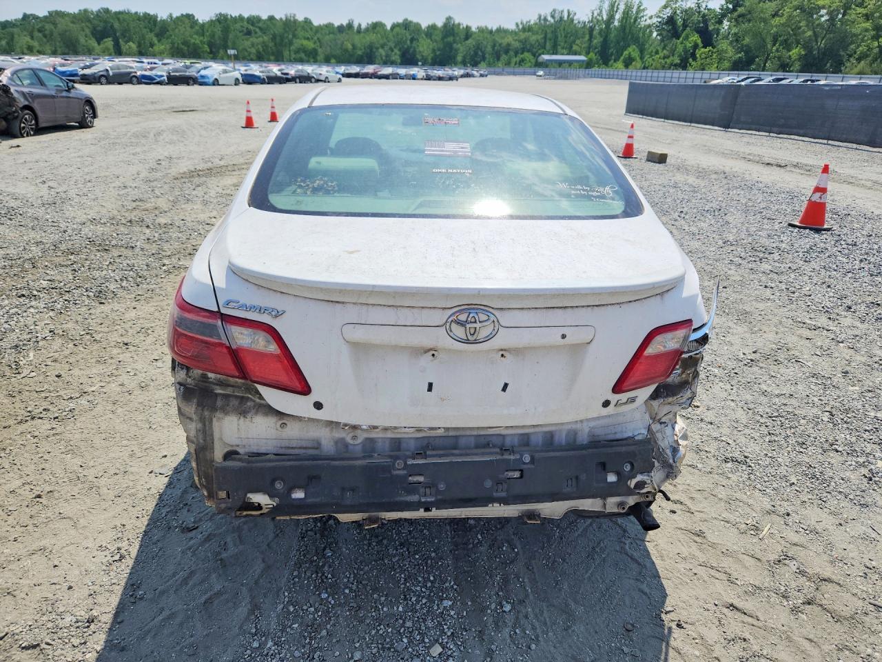 2007 TOYOTA CAMRY LE photo 11