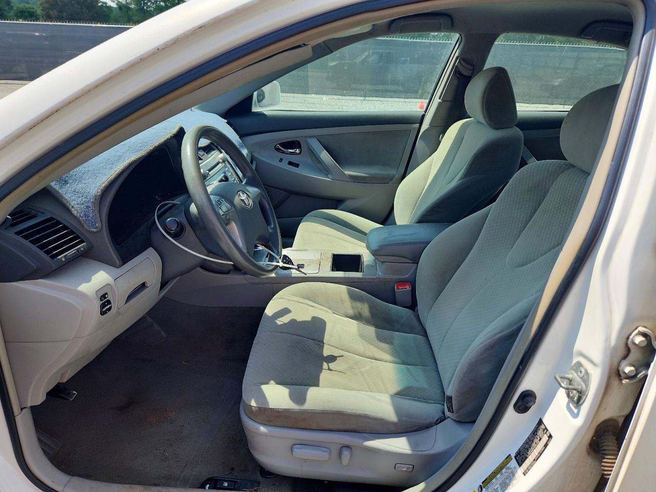 2007 TOYOTA CAMRY LE photo 13