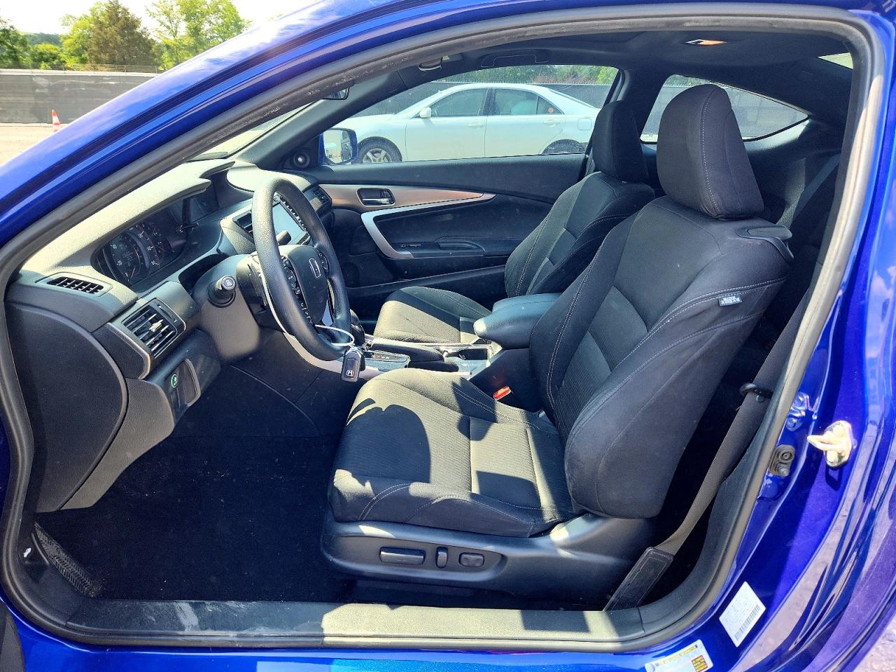 2017 HONDA ACCORD EX photo 19