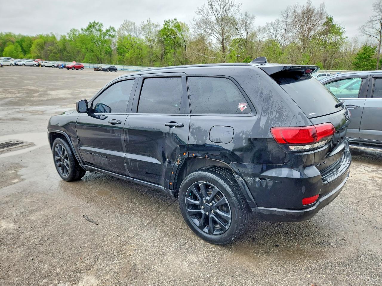 2018 JEEP GRAND CHEROKEE LAREDO photo 3