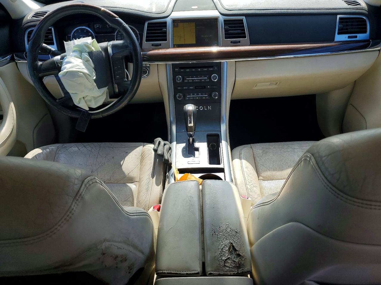 2009 LINCOLN MKS photo 8