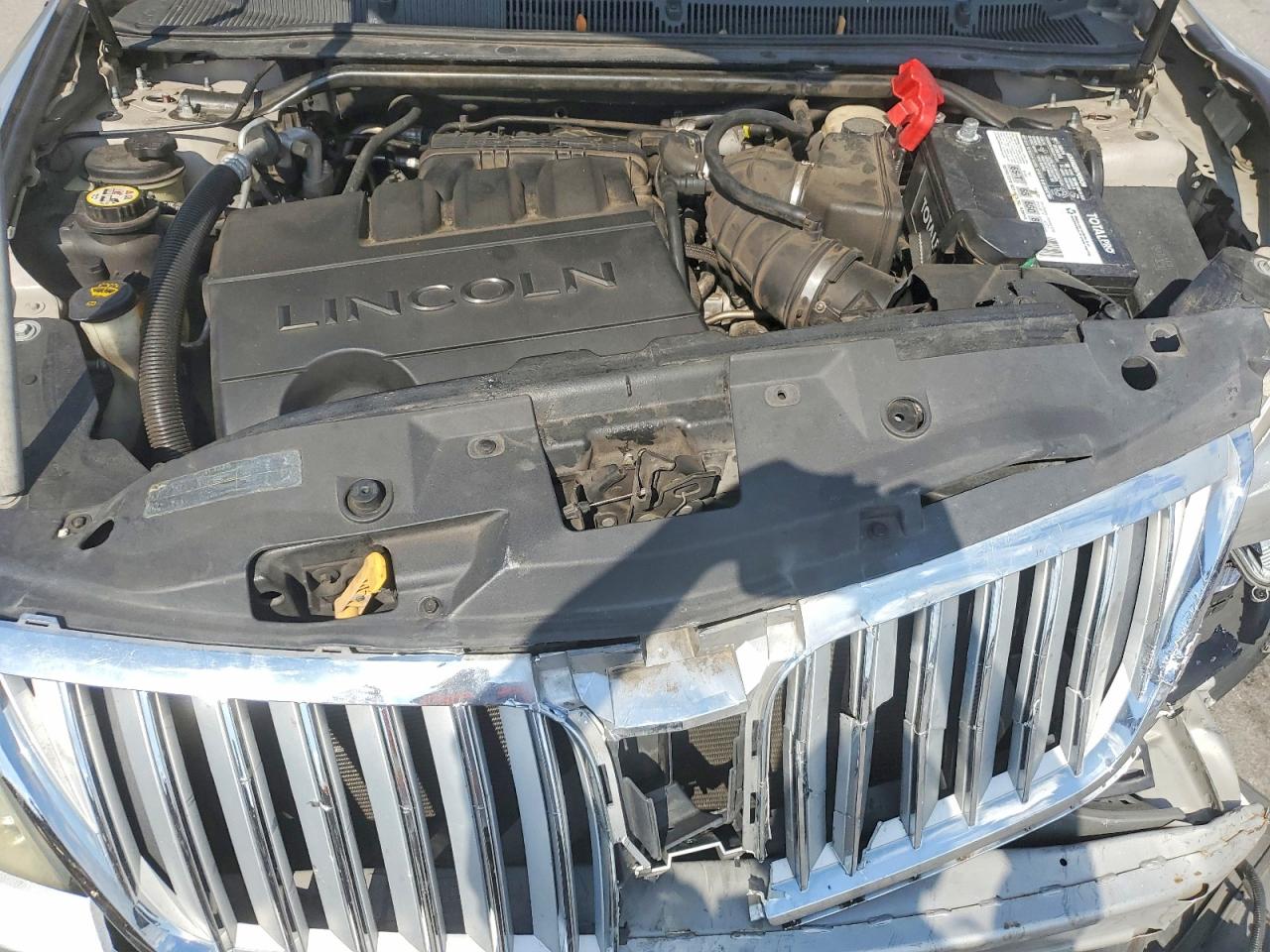 2009 LINCOLN MKS photo 11