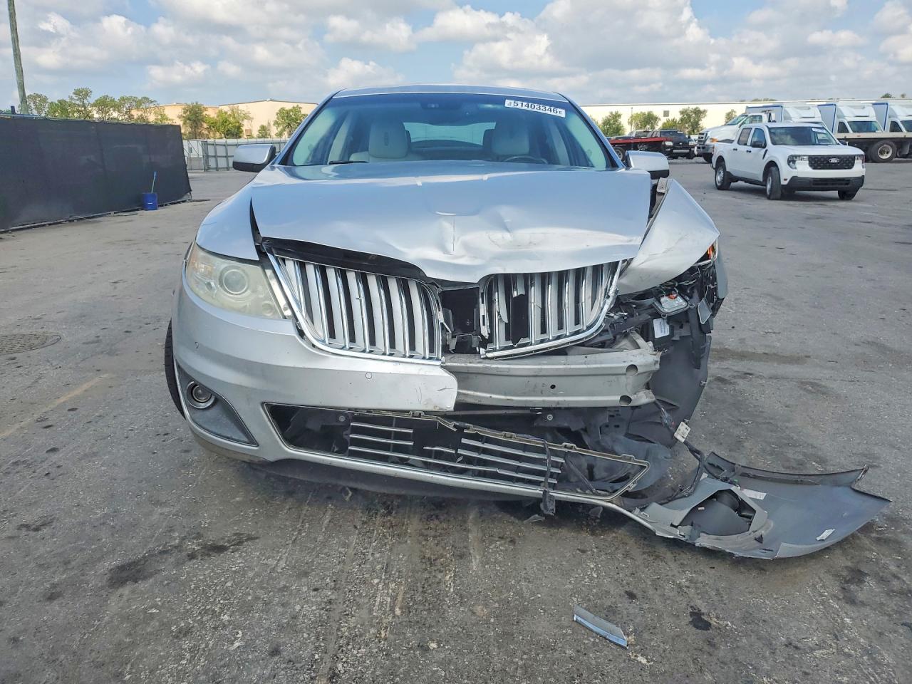 2009 LINCOLN MKS photo 5