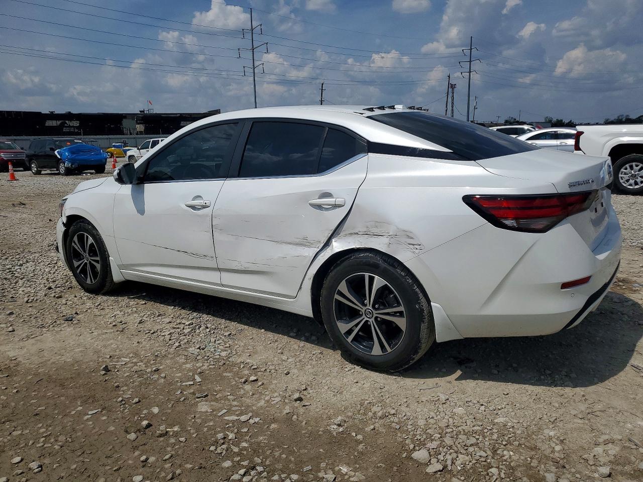2023 NISSAN SENTRA SV photo 3