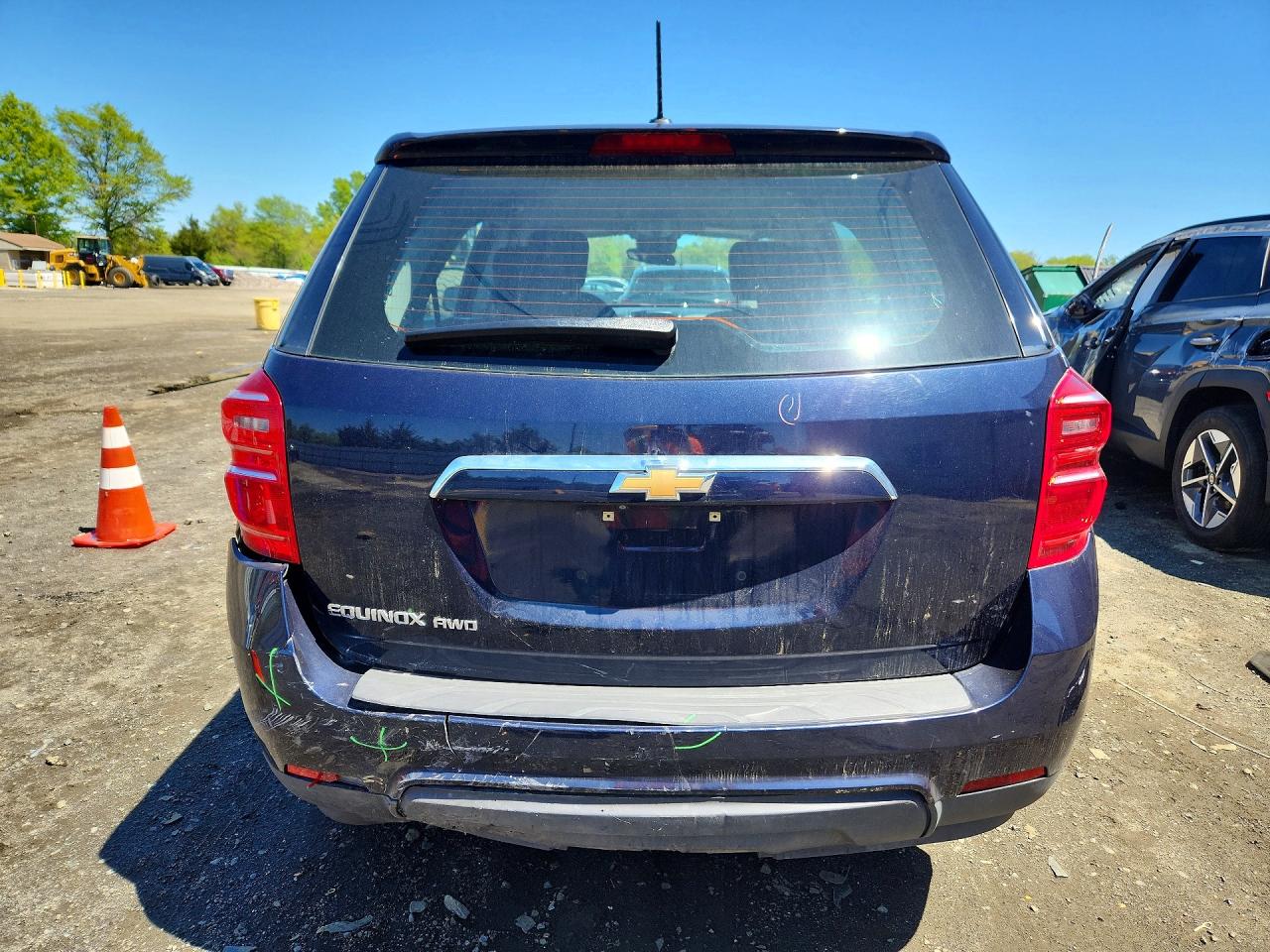 2017 CHEVROLET EQUINOX LS photo 16