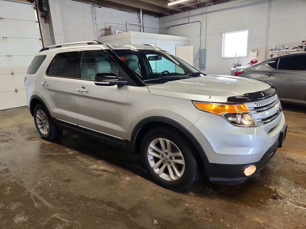 2014 FORD EXPLORER XLT photo 7