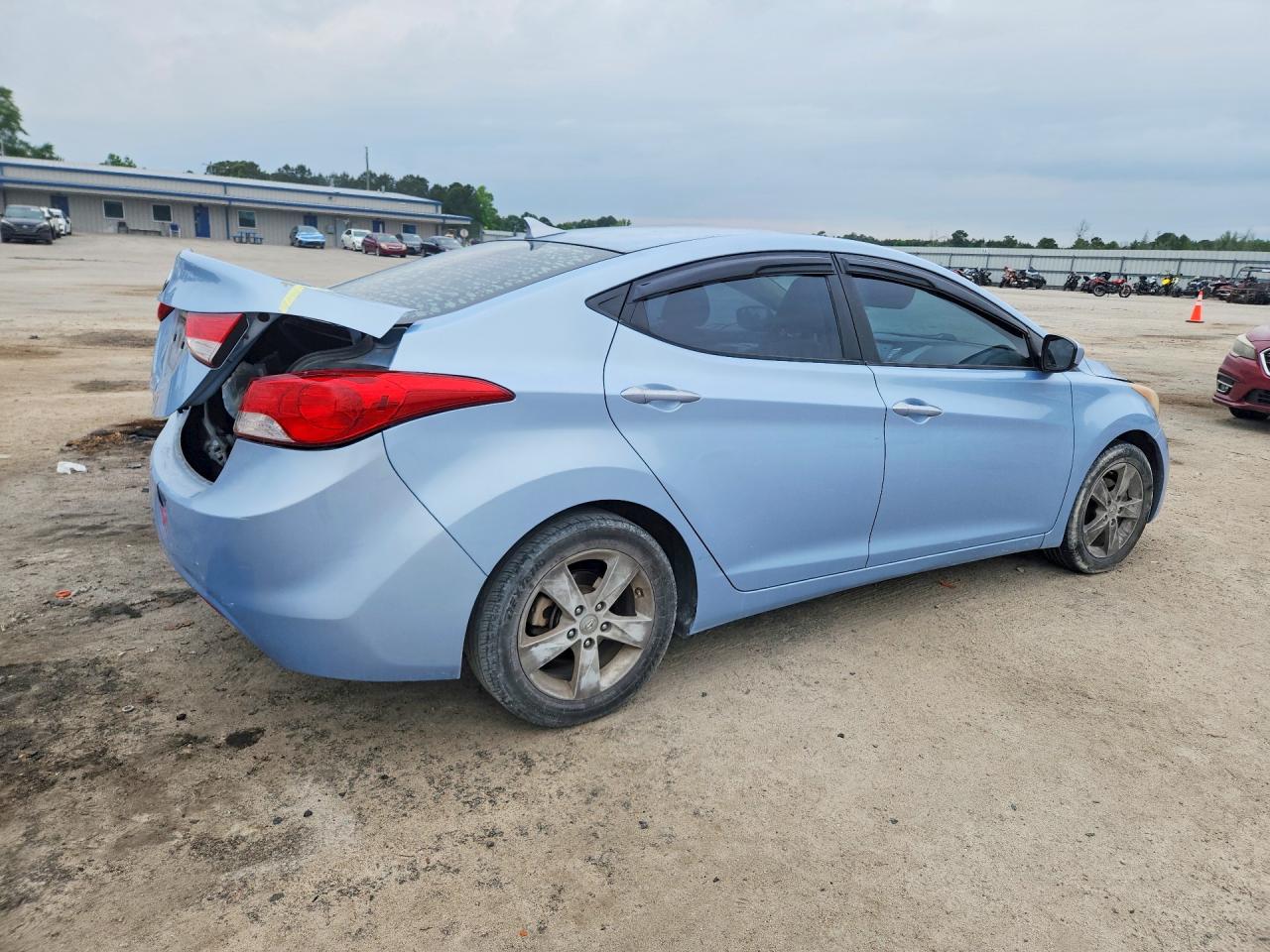 2013 HYUNDAI ELANTRA GLS photo 7