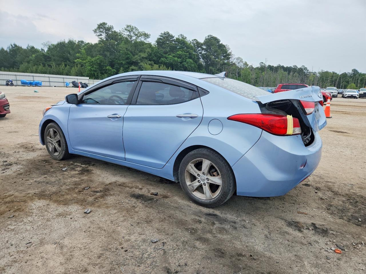 2013 HYUNDAI ELANTRA GLS photo 4