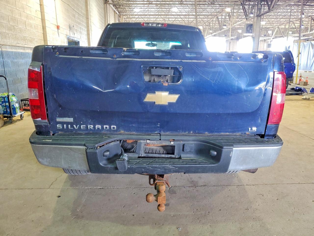 2010 CHEVROLET SILVERADO K1500 LS photo 6