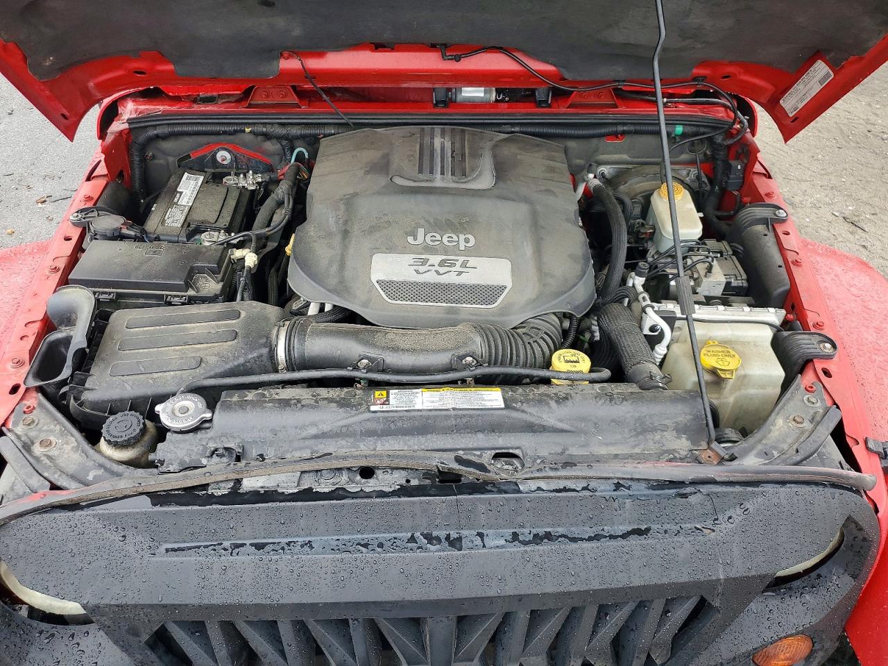 2012 JEEP WRANGLER UNLIMITED SAHARA photo 21