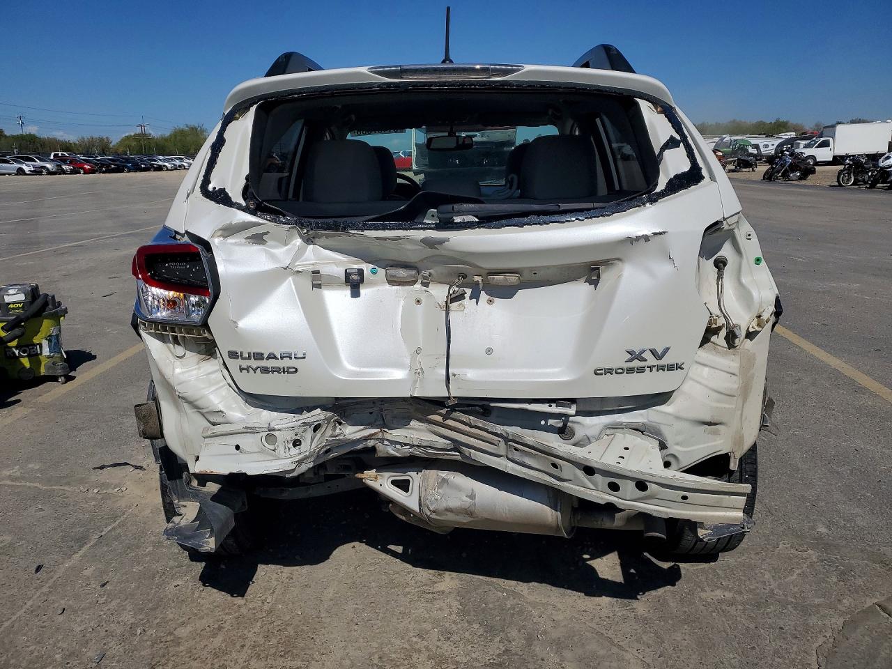 2014 SUBARU XV CROSSTREK 2.0I HYBRID photo 11