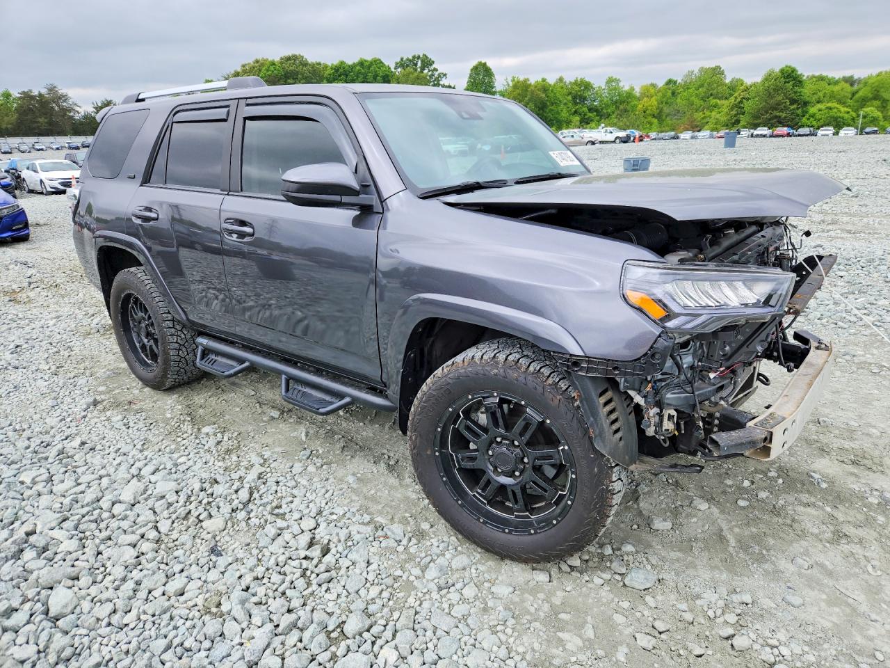 2022 TOYOTA 4RUNNER SR5 photo 10