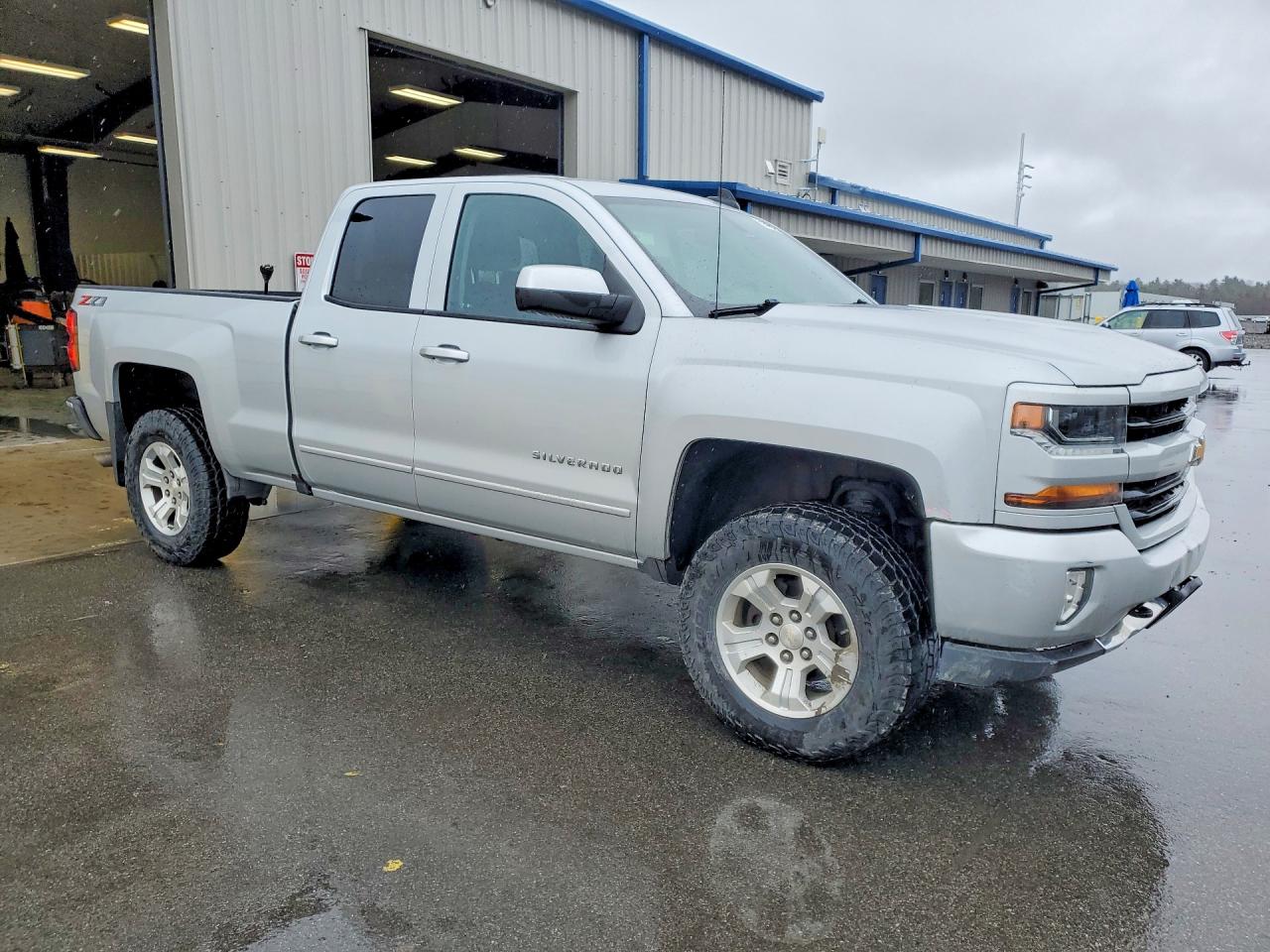 2018 CHEVROLET SILVERADO K1500 LT photo 7