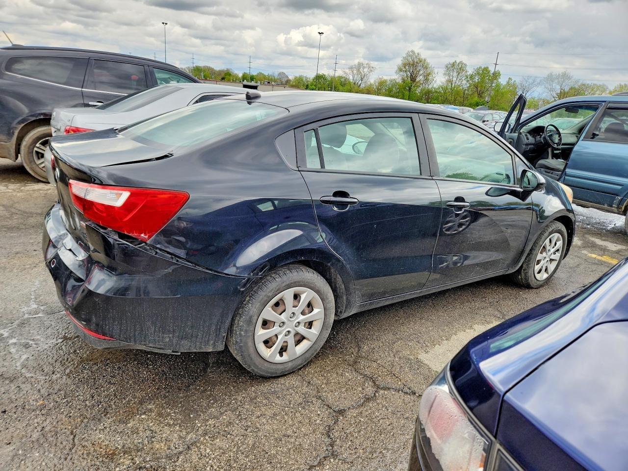 2016 KIA RIO LX photo 5
