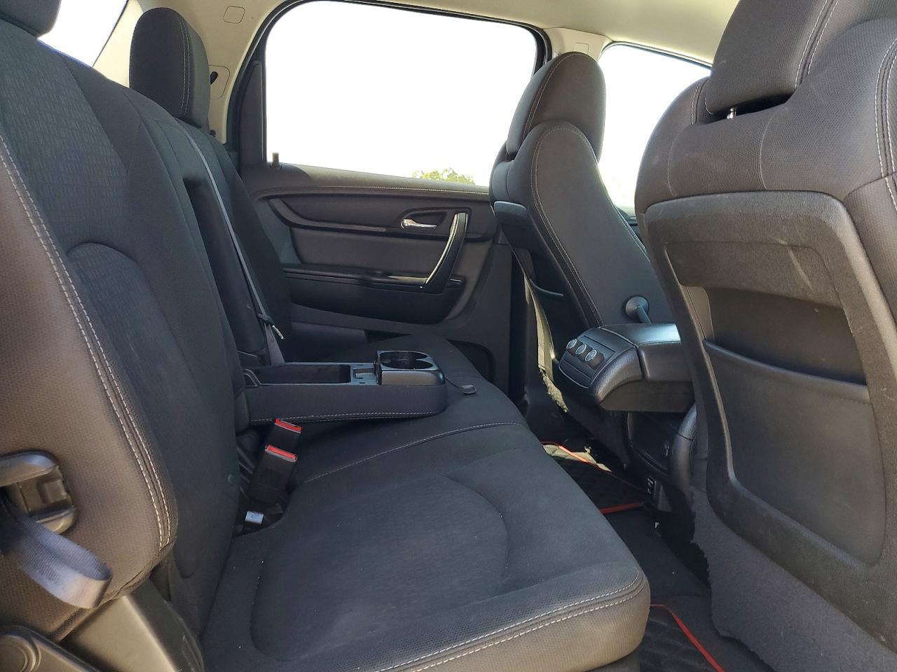 2015 GMC ACADIA SLE photo 31
