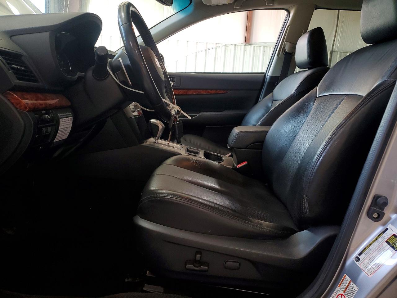 2012 SUBARU OUTBACK 3.6R LIMITED photo 19