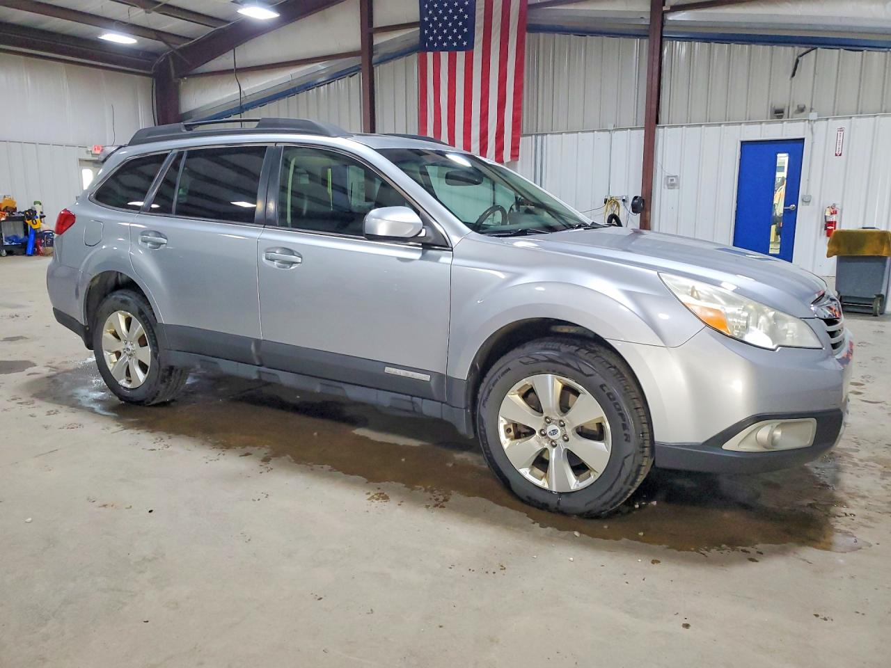 2012 SUBARU OUTBACK 3.6R LIMITED photo 10
