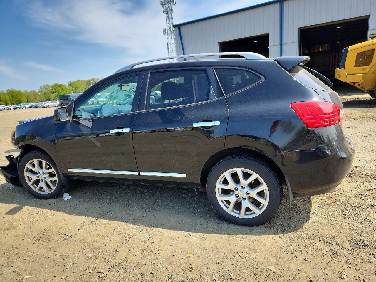 2011 NISSAN ROGUE S photo 3