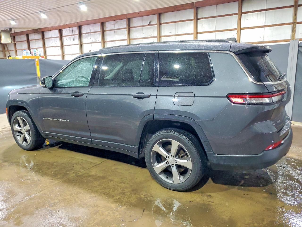 2022 JEEP GRAND CHEROKEE L LIMITED photo 3