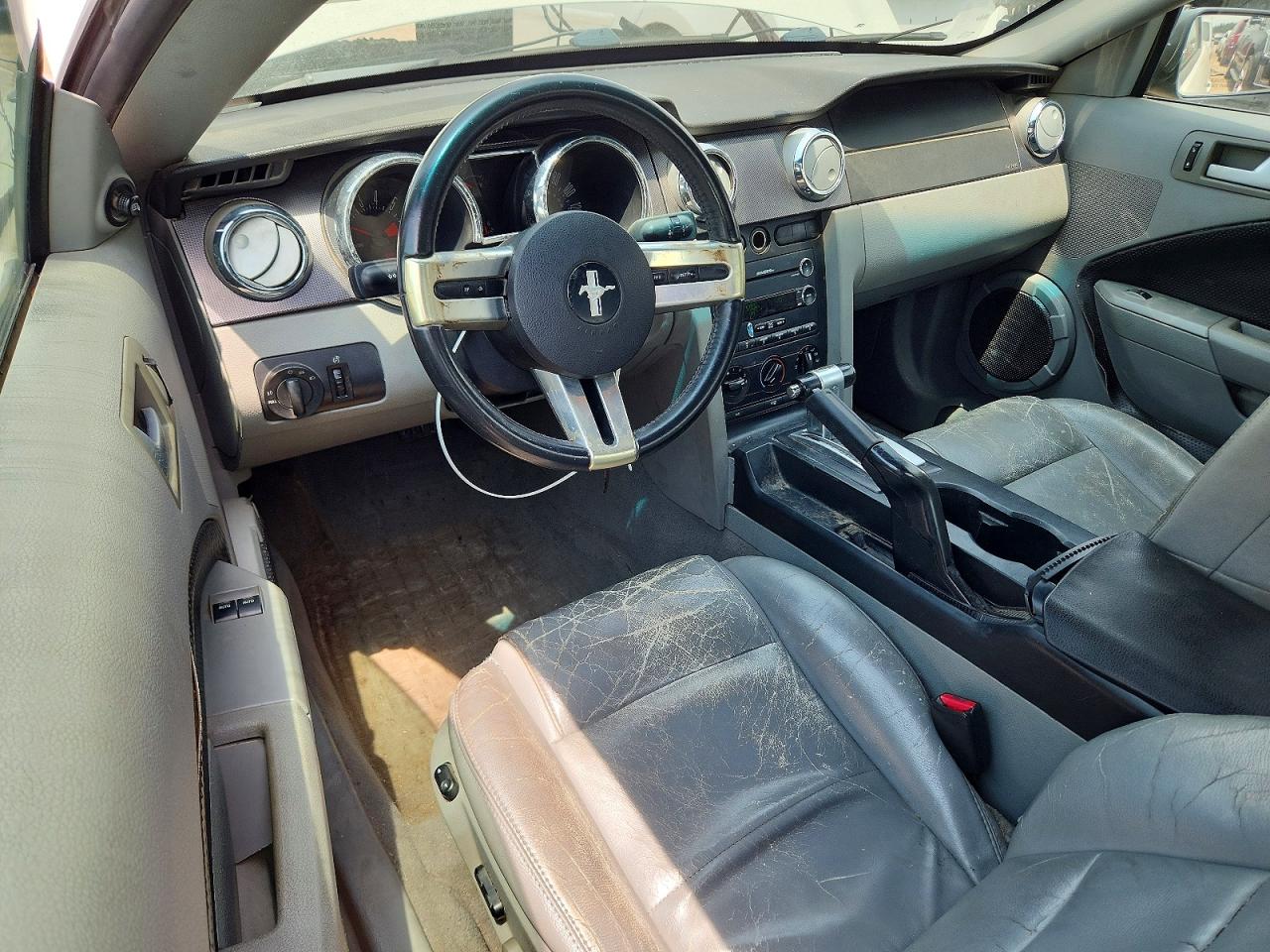 2008 FORD MUSTANG photo 15
