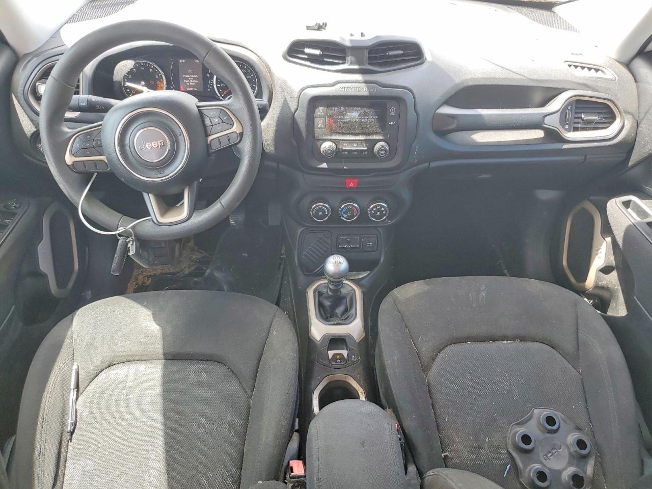 2017 JEEP RENEGADE SPORT photo 15