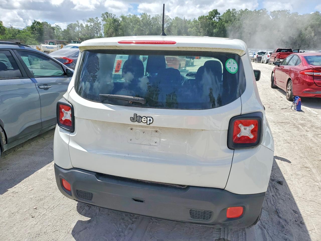 2017 JEEP RENEGADE SPORT photo 11