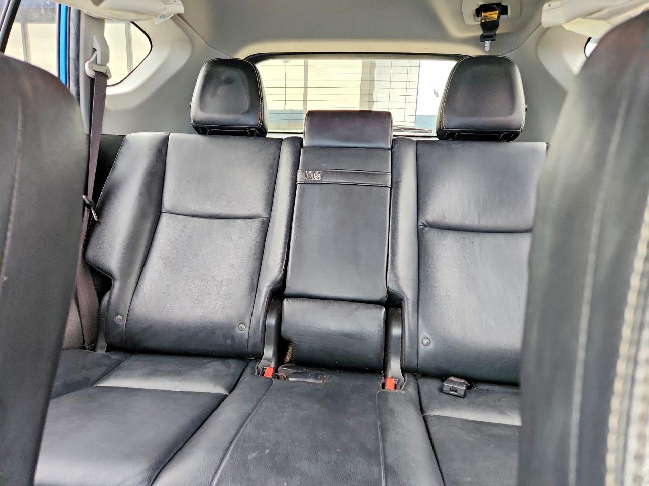 2016 TOYOTA RAV4 HV LIMITED photo 28