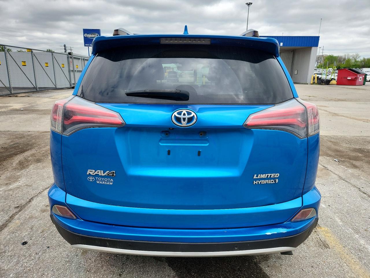 2016 TOYOTA RAV4 HV LIMITED photo 16