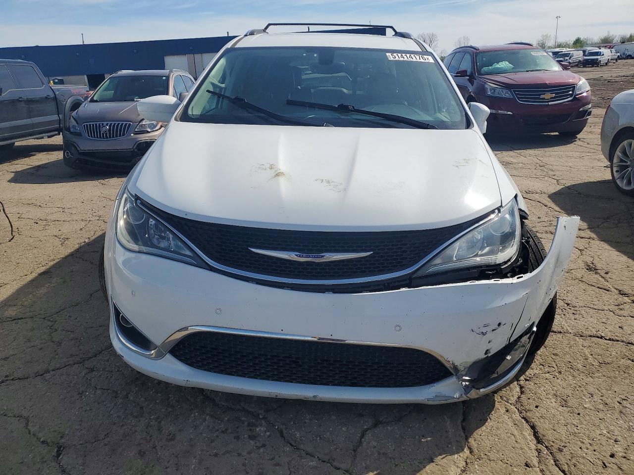 2019 CHRYSLER PACIFICA TOURING L photo 13