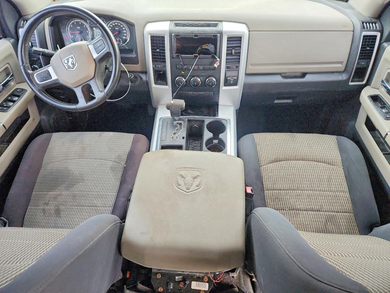 2011 DODGE RAM 1500 photo 15