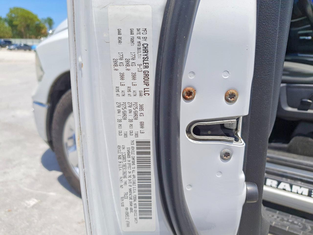 2014 RAM 1500 SLT photo 23