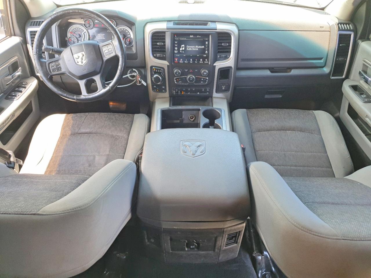 2014 RAM 1500 SLT photo 15