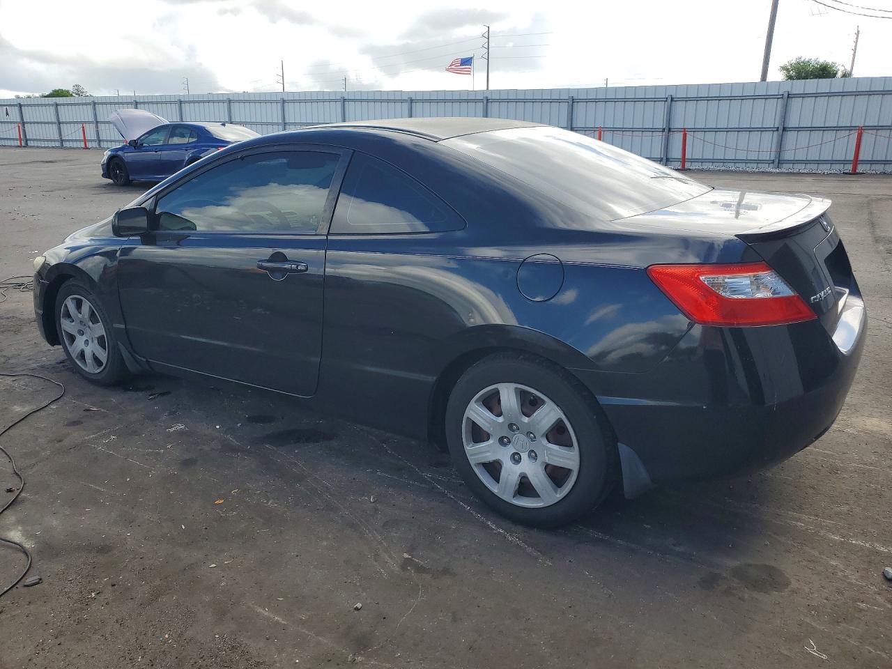 2010 HONDA CIVIC LX photo 4