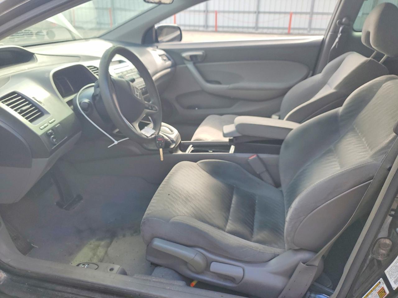 2010 HONDA CIVIC LX photo 19