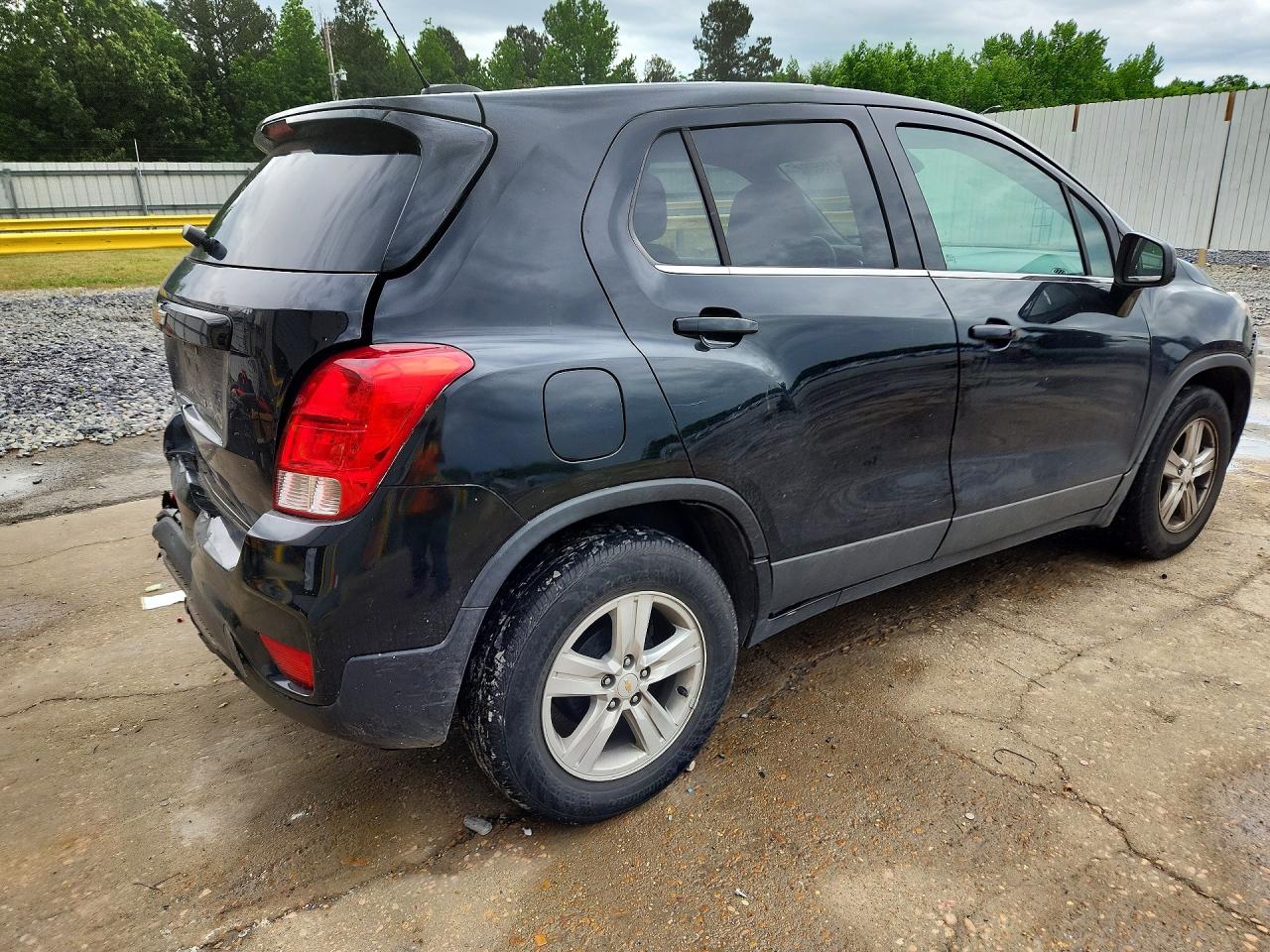 2020 CHEVROLET TRAX LS photo 5