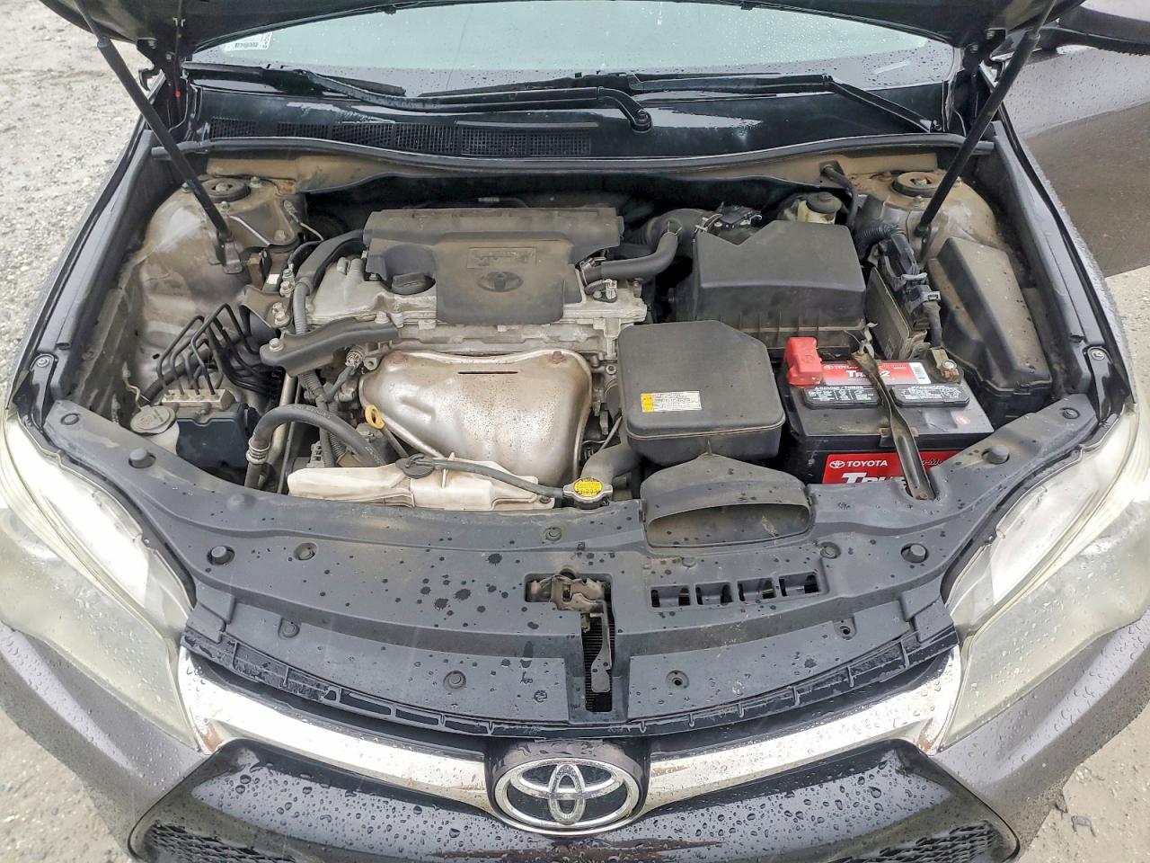 2015 TOYOTA CAMRY SE photo 31