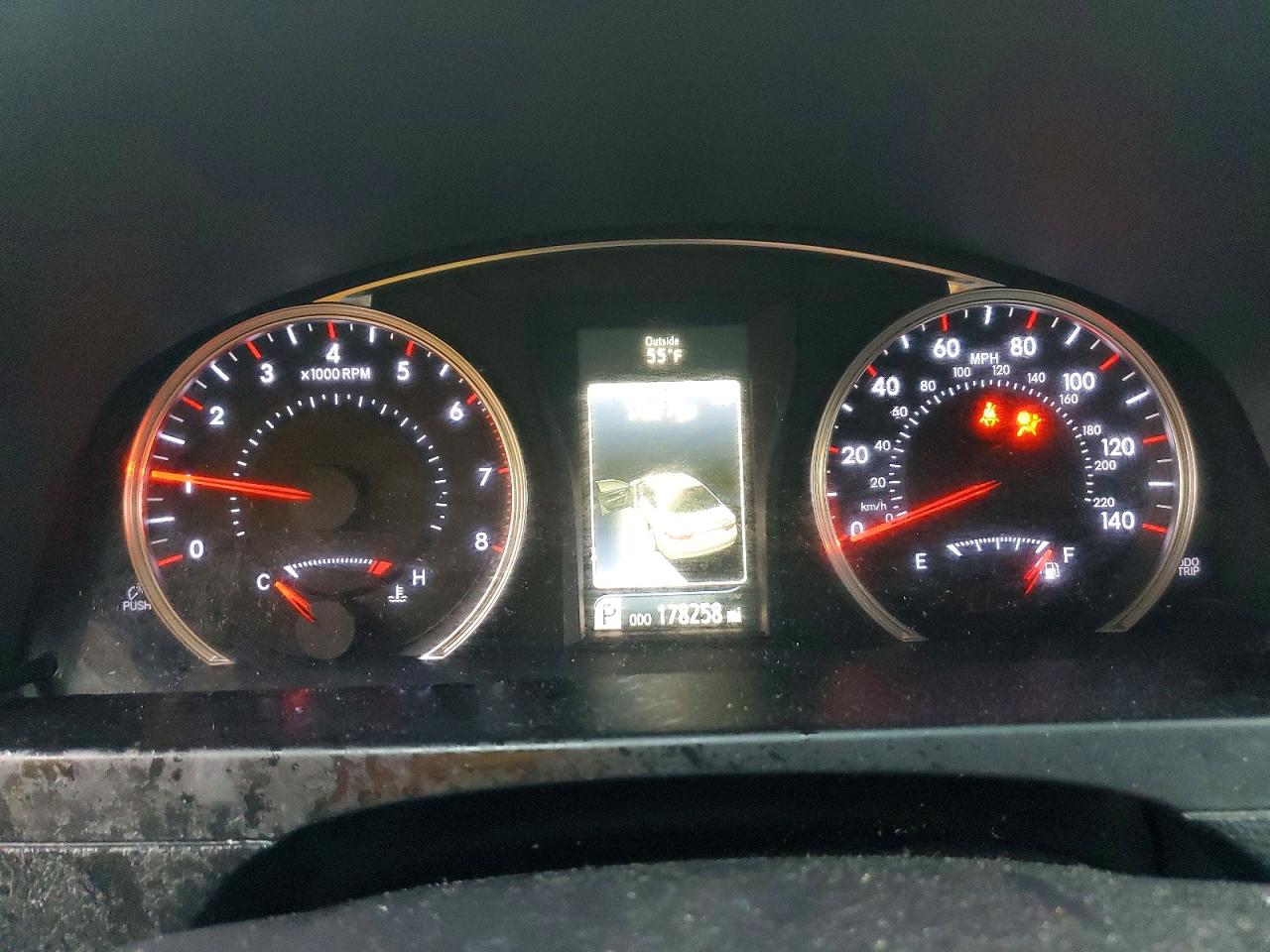 2015 TOYOTA CAMRY SE photo 25