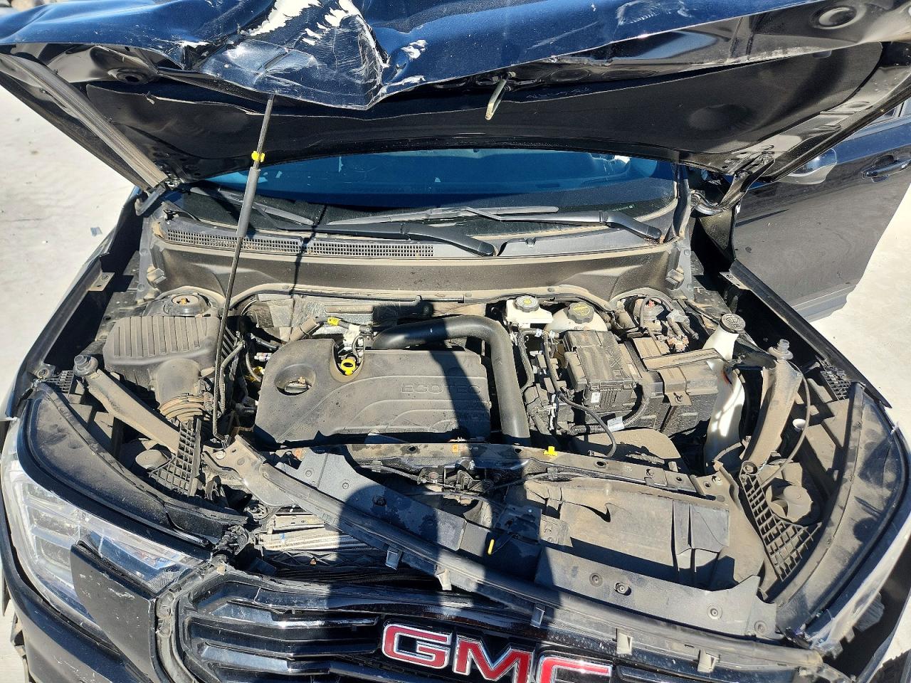 2024 GMC TERRAIN SLE photo 23
