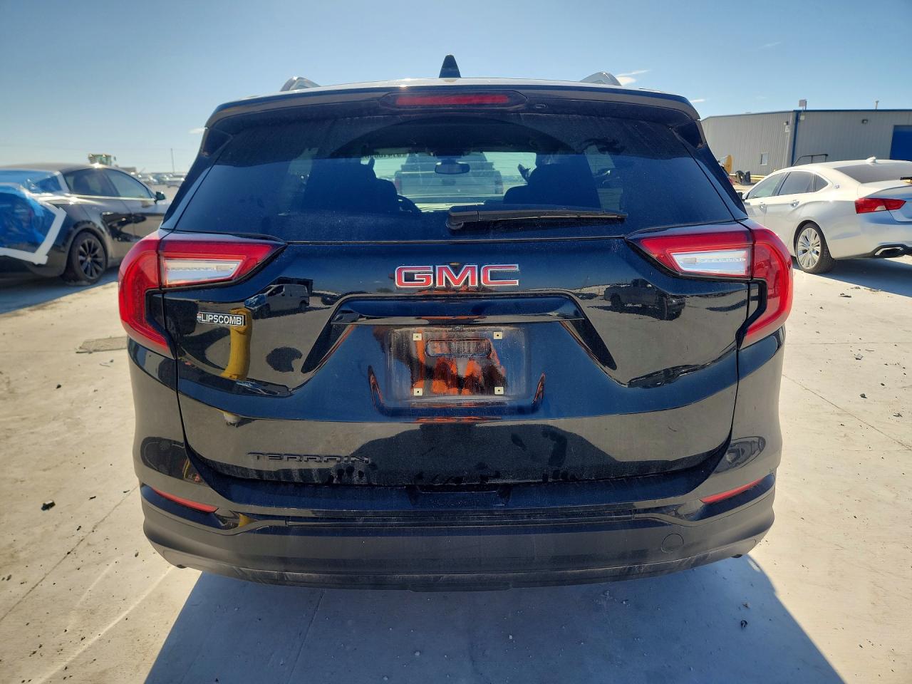 2024 GMC TERRAIN SLE photo 11