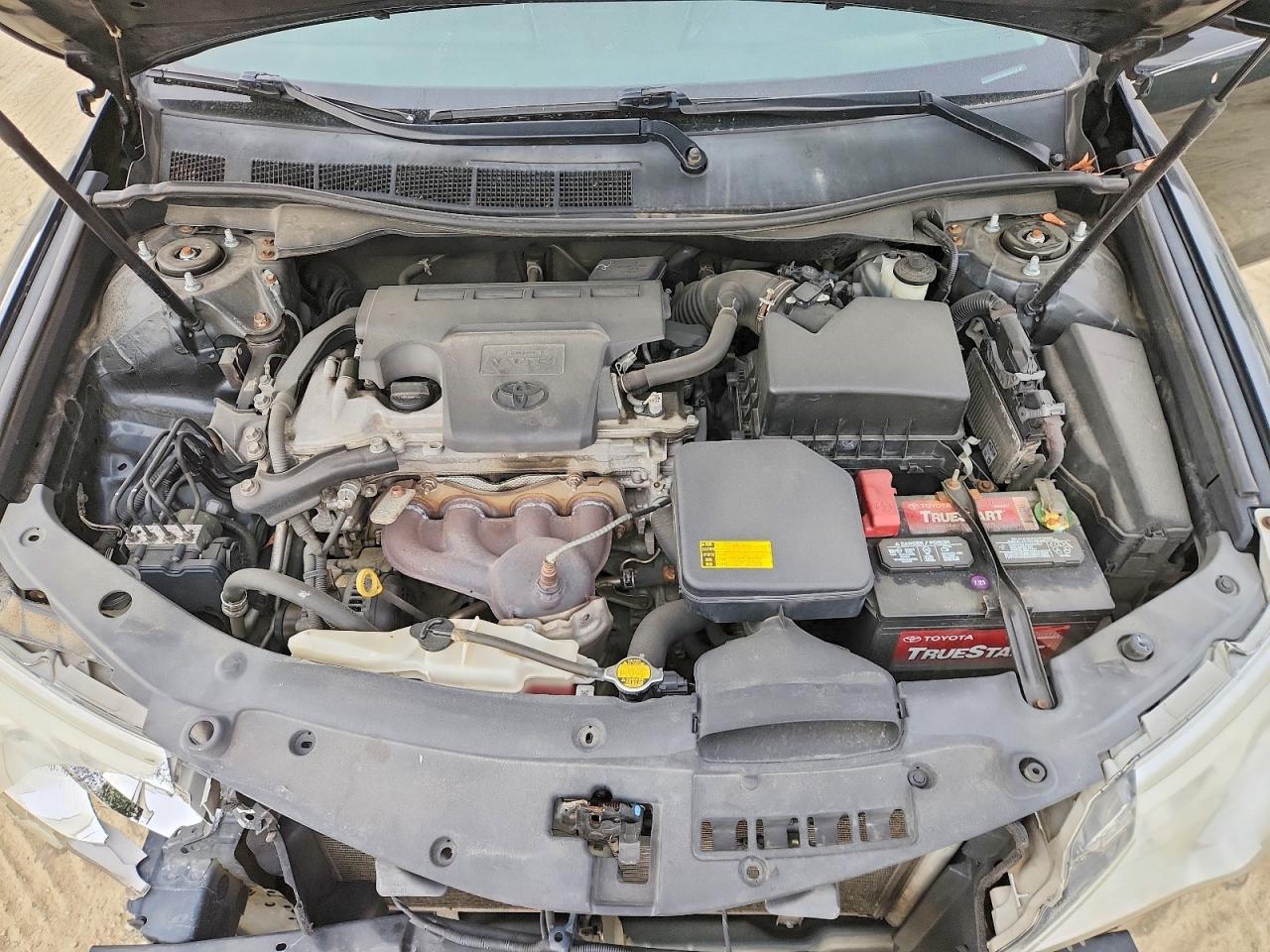 2014 TOYOTA CAMRY XLE photo 21