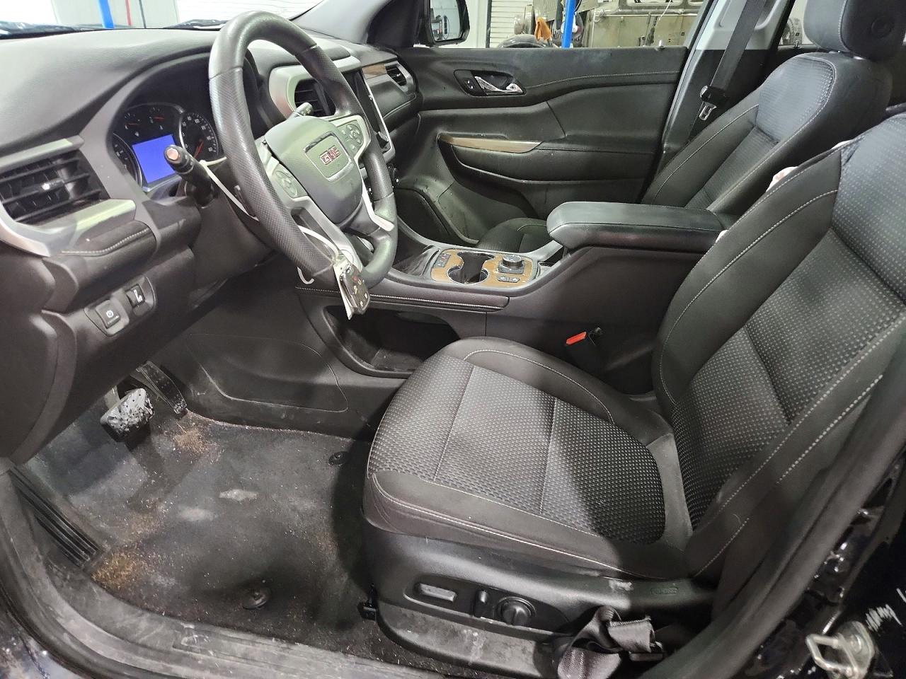 2021 GMC ACADIA SLE photo 13