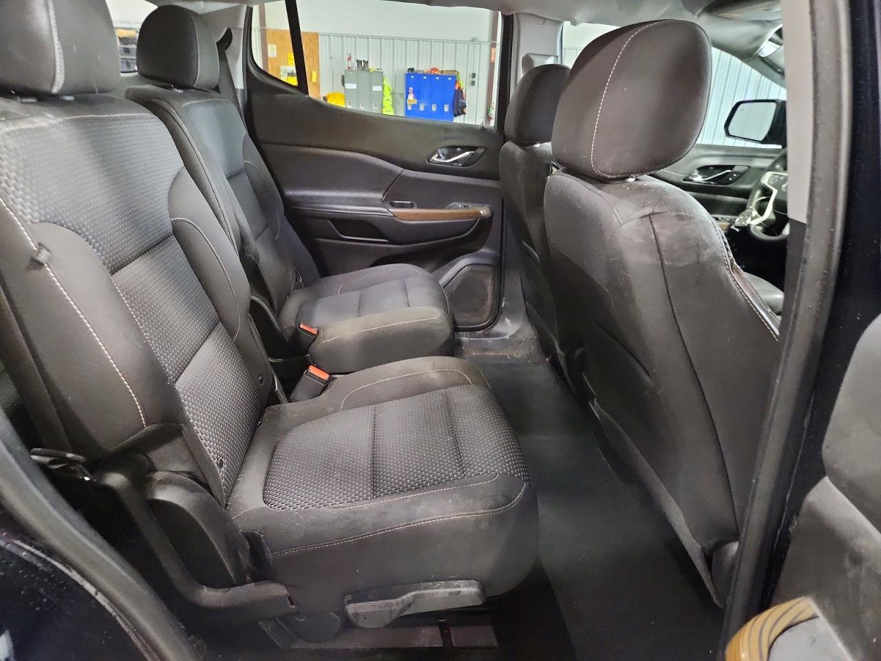 2021 GMC ACADIA SLE photo 21