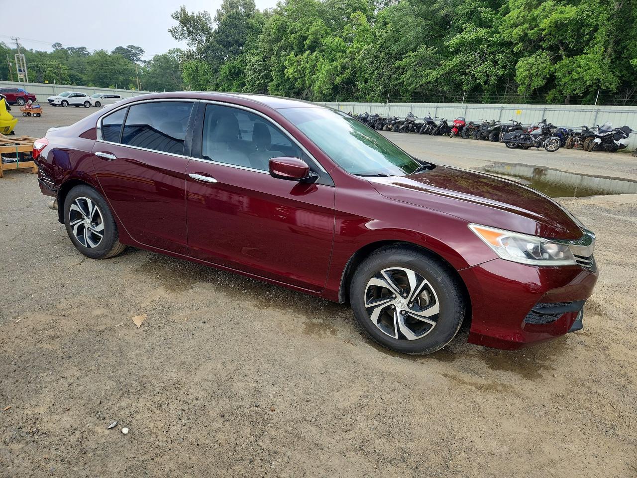 2017 HONDA ACCORD LX photo 10