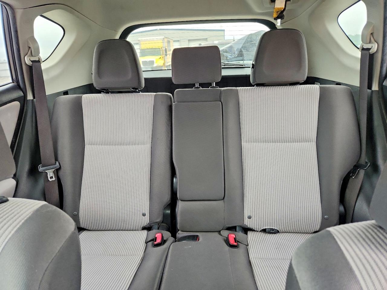 2014 TOYOTA RAV4 LE photo 10