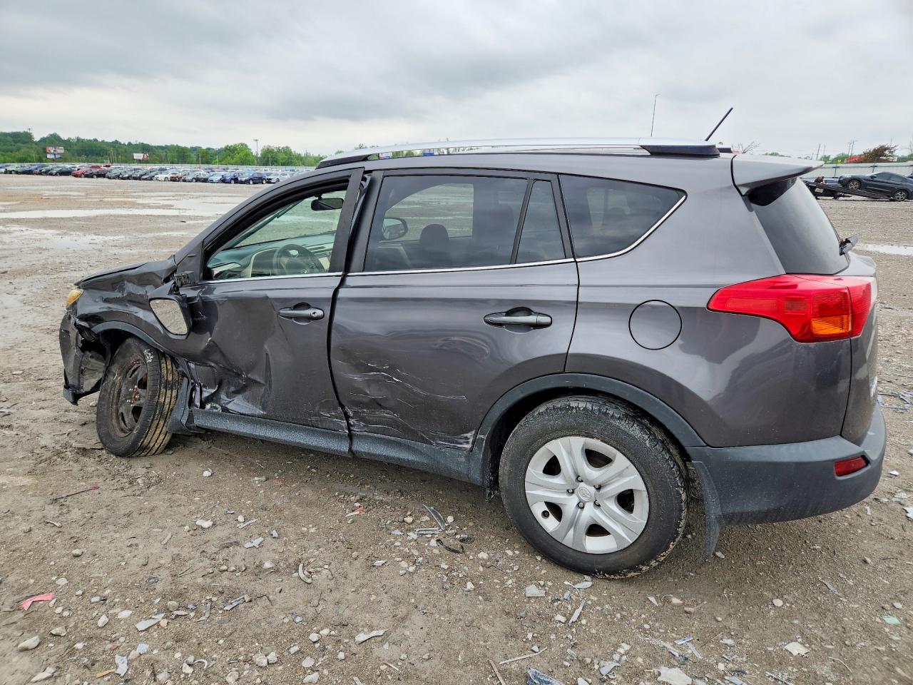2014 TOYOTA RAV4 LE photo 2